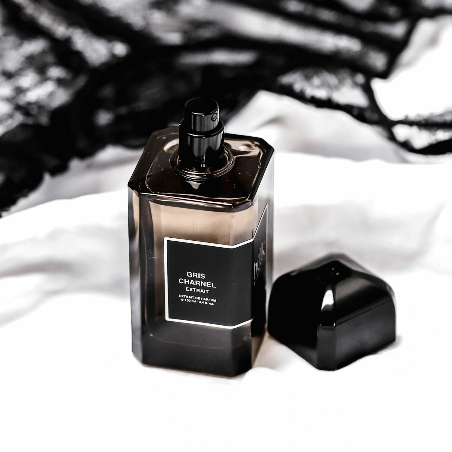 Shop BDK Parfums Gris Charnel Extrait Online | Belvish